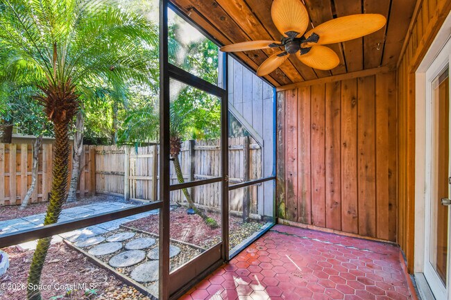 Building Photo - 3687 Royal Oak Dr