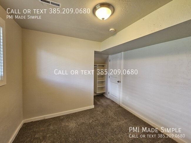 Building Photo - 260 S 400 E