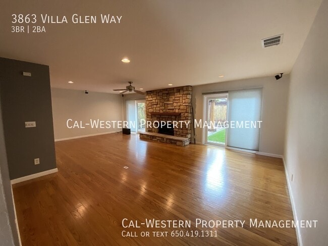 Building Photo - 3863 Villa Glen Way