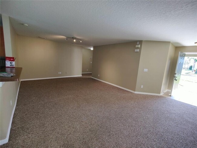Building Photo - 544 Windrose Dr