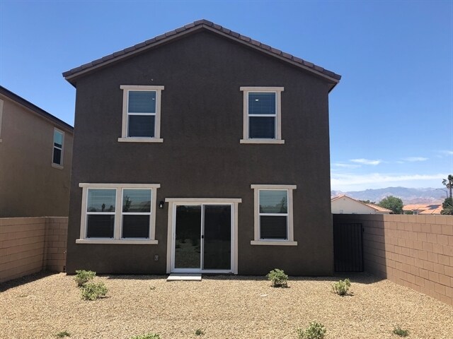 Building Photo - 5804 Petronius St