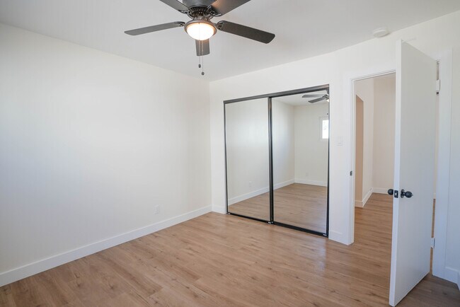 Building Photo - 821 W 167th St