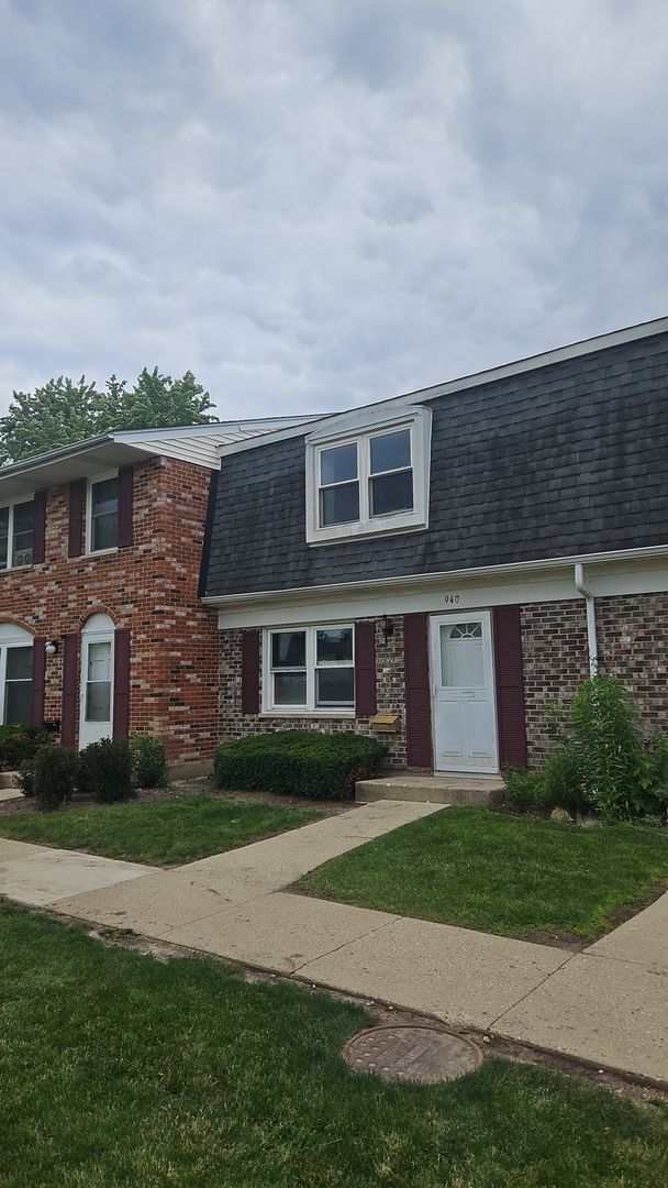 Building Photo - Beautiful 3-BR Home with Backyard Park Access – Available Now!