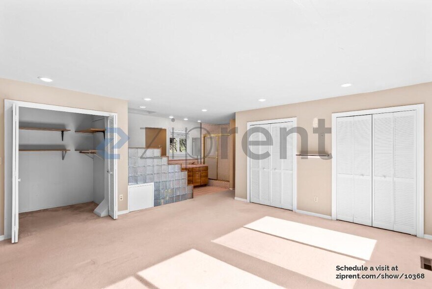 Building Photo - 8590 Terrace Dr