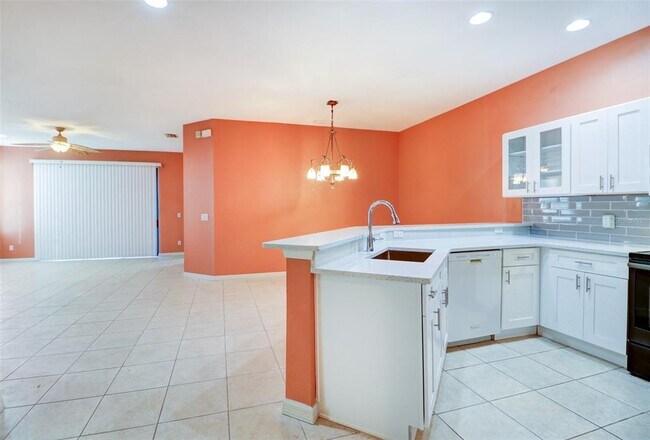 Building Photo - 210 Mystic Falls Dr