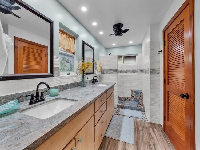 Building Photo - Oceanfront Estate: The Honolii Hale