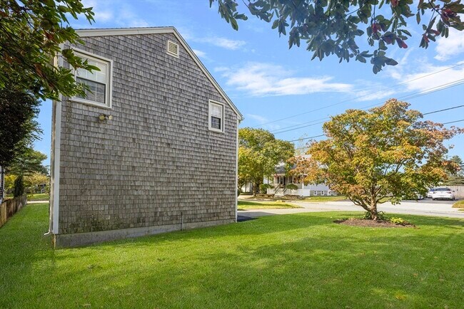 Building Photo - 42 Fairmount St