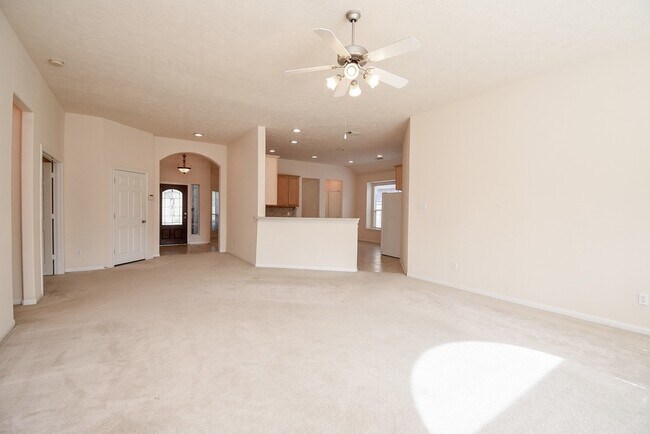 Building Photo - 10727 Gilford Crest Dr