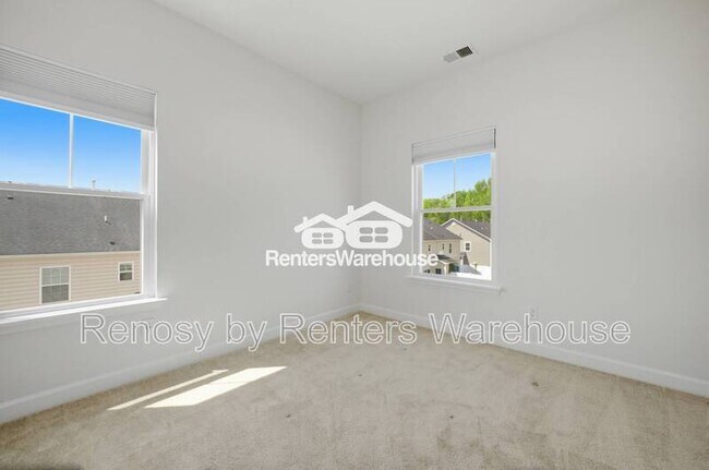 Building Photo - 1005 Opal St