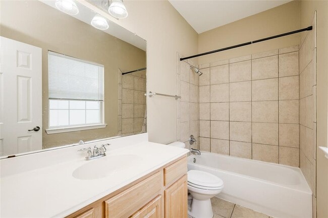 Building Photo - 3000 Prado St