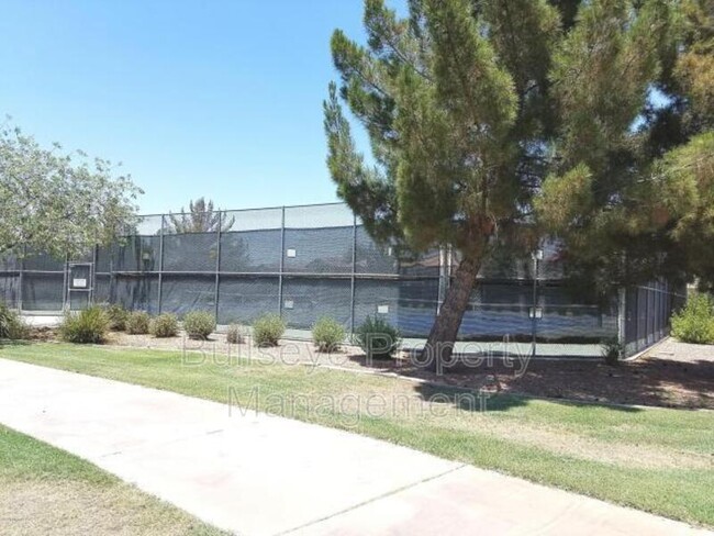 Building Photo - 2767 S Southwind Dr