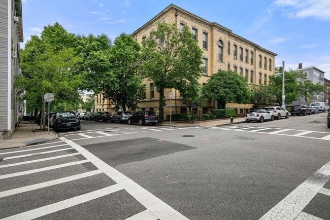 Building Photo - 350 W Fourth St