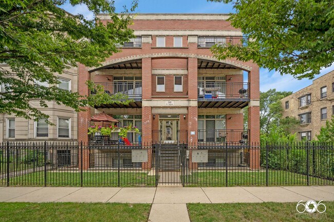 Primary Photo - 5406 S Indiana Ave