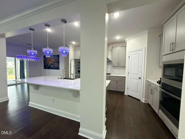 Building Photo - 513 Acerno Dr