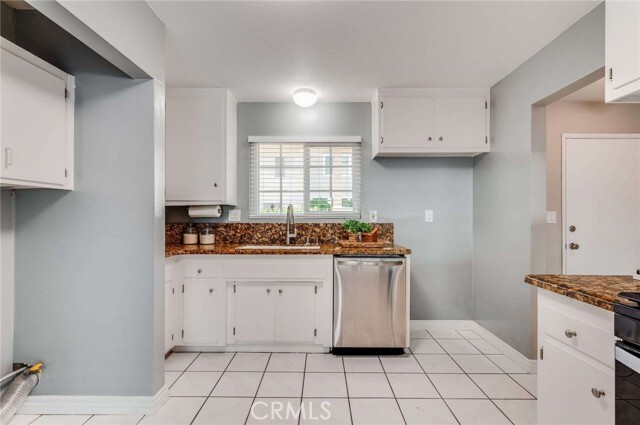 Building Photo - 623 E Matchwood Pl