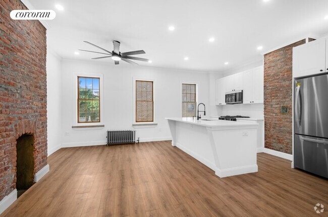 Building Photo - 9406 Fort Hamilton Pkwy