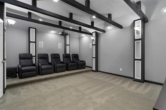 Building Photo - 28318 Rollingwood N Loop