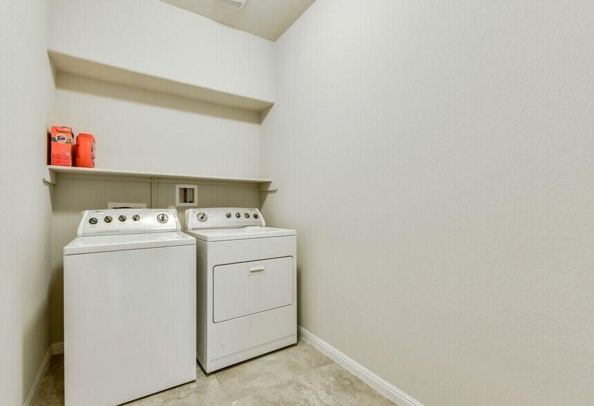 Building Photo - 11203 Sisquoc Formation View