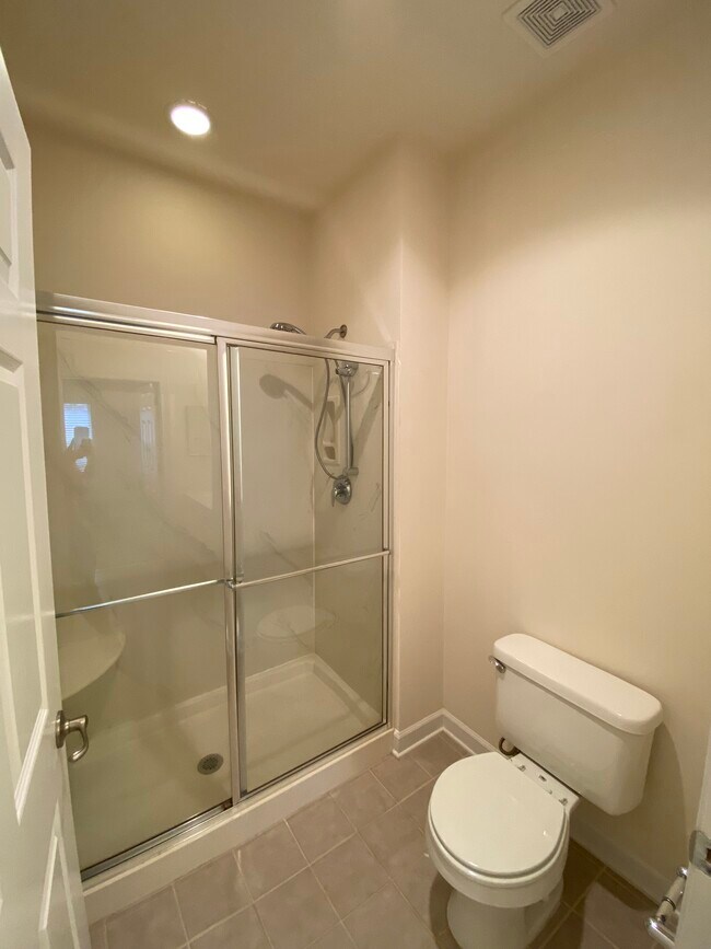 Building Photo - 4700 Ludwell Branch Ct