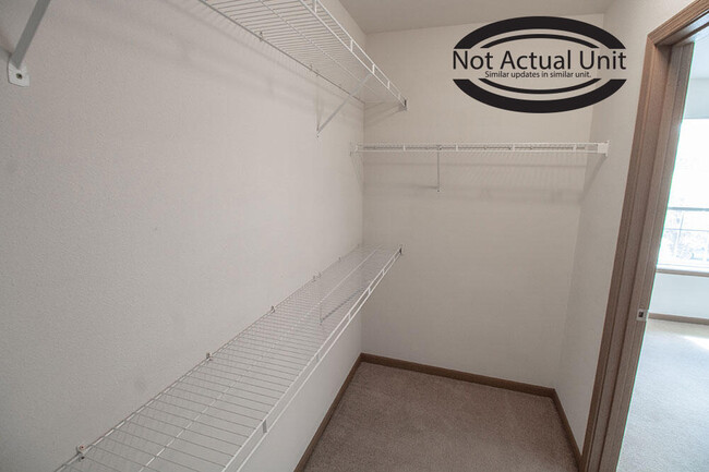 Building Photo - 1635 Citadel Dr