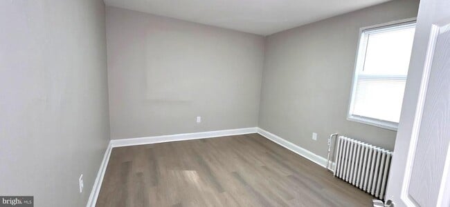 Building Photo - 3207 11th Pl SE