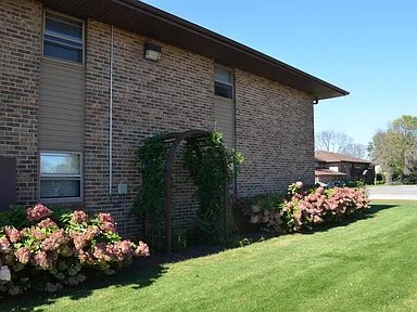 Building Photo - 2130 W Russet Ct