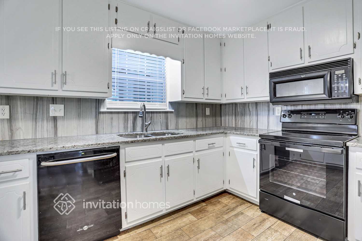 Building Photo - 4358 Bridle Path Ct