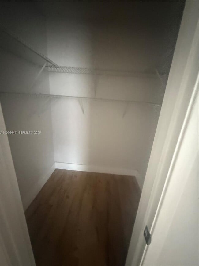 Building Photo - 8820 Fontainebleau Blvd