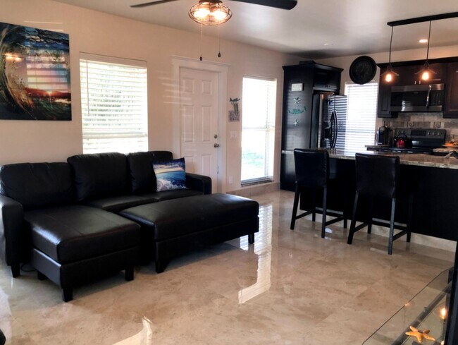 Building Photo - 4300 N Ocean Dr