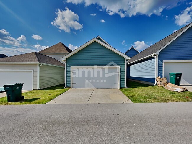 Building Photo - 5211 Tupelo St