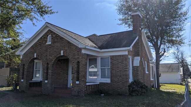Primary Photo - 3229 Wisconsin St