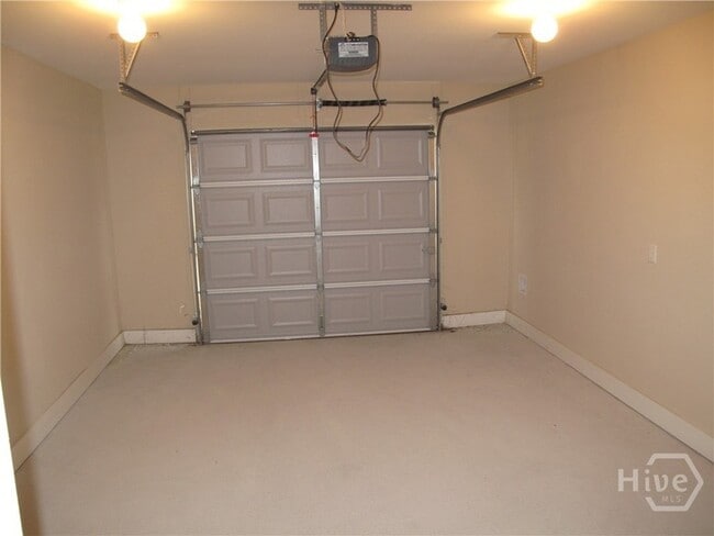 Building Photo - 145 Connor Lp