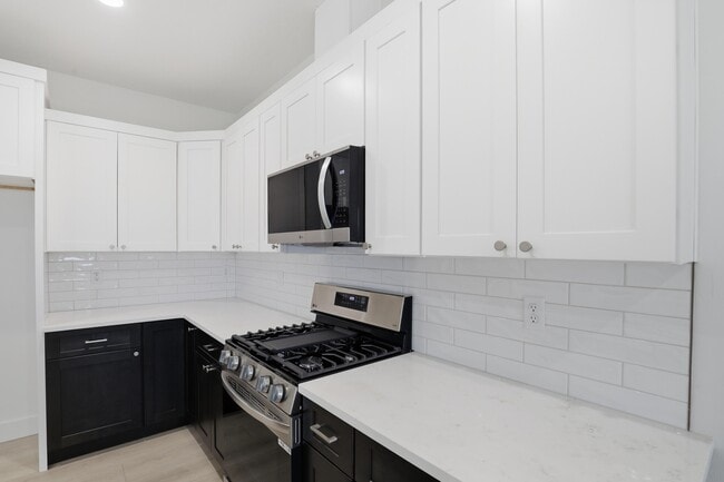 Building Photo - 751 Creative Way