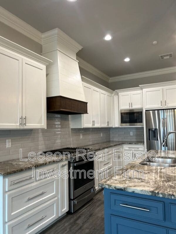 Building Photo - 2076 Highpoint Pl