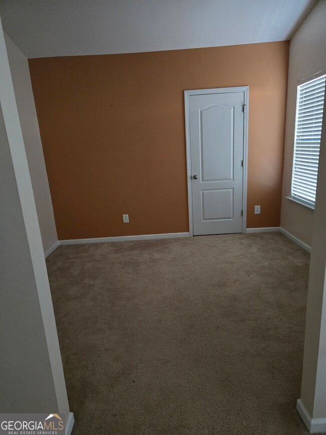 Building Photo - 5140 Rosewood Pl