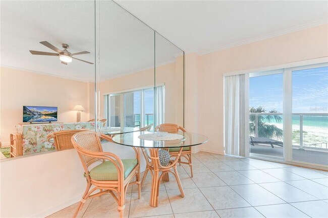 Building Photo - 880 Mandalay Ave