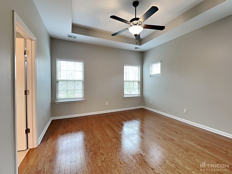 Building Photo - 4973 Paddy Trace