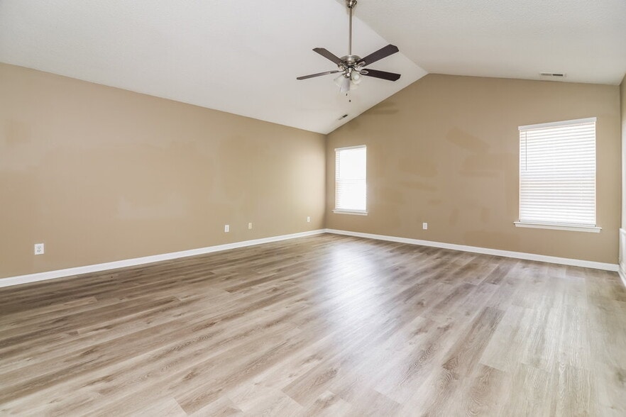 Building Photo - 8401 Neuse Hunter Dr