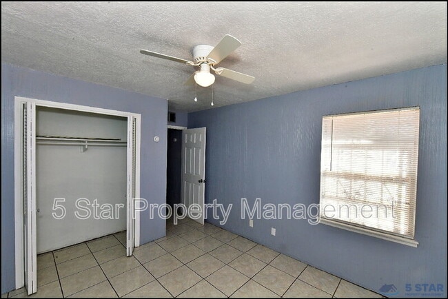 Building Photo - 5613 Creston Ave