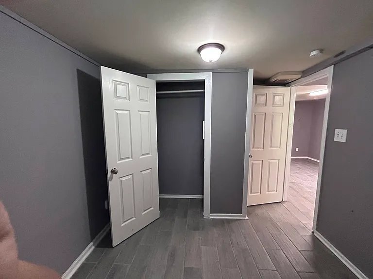 Building Photo - 1320 Brown St