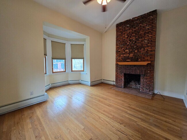 Building Photo - 313 N 34th St