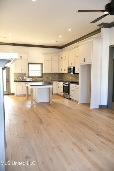 Building Photo - 317 Willow Wy