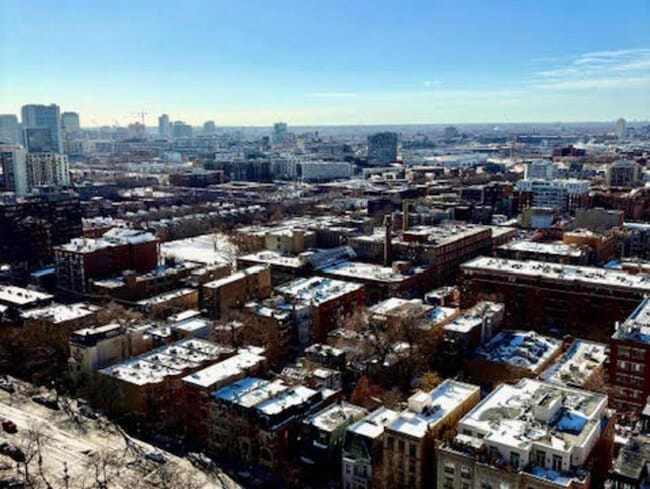 Building Photo - 1455 N Sandburg Terrace