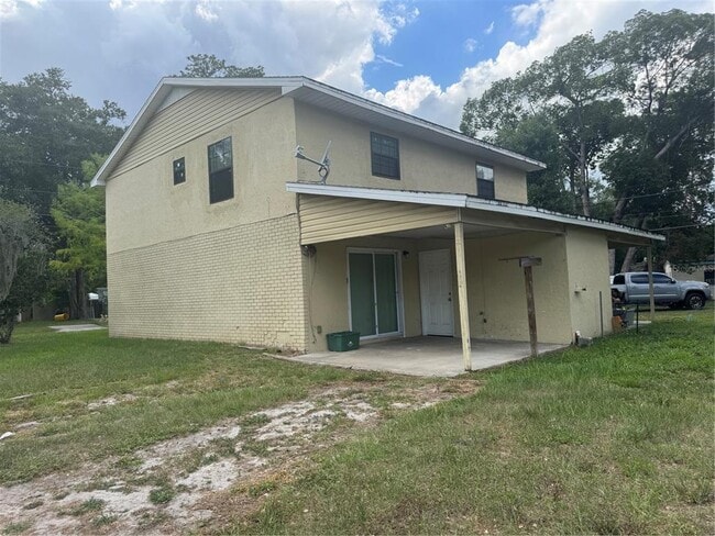 Building Photo - 221 S Cypress Way