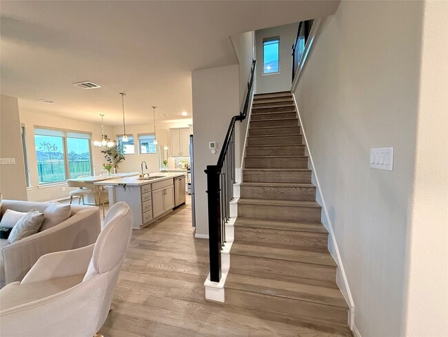 Building Photo - 15782 Cairnwell Bend Dr