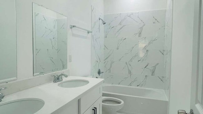 Building Photo - ? Brand-New Unit – 3 Bedrooms, 2.5 Bathrooms ?