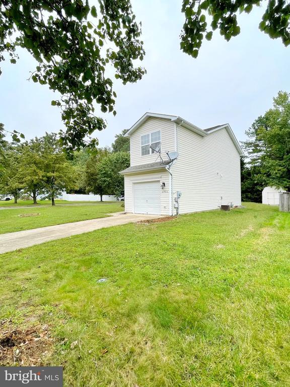 Building Photo - 47960 Piney Orchard St
