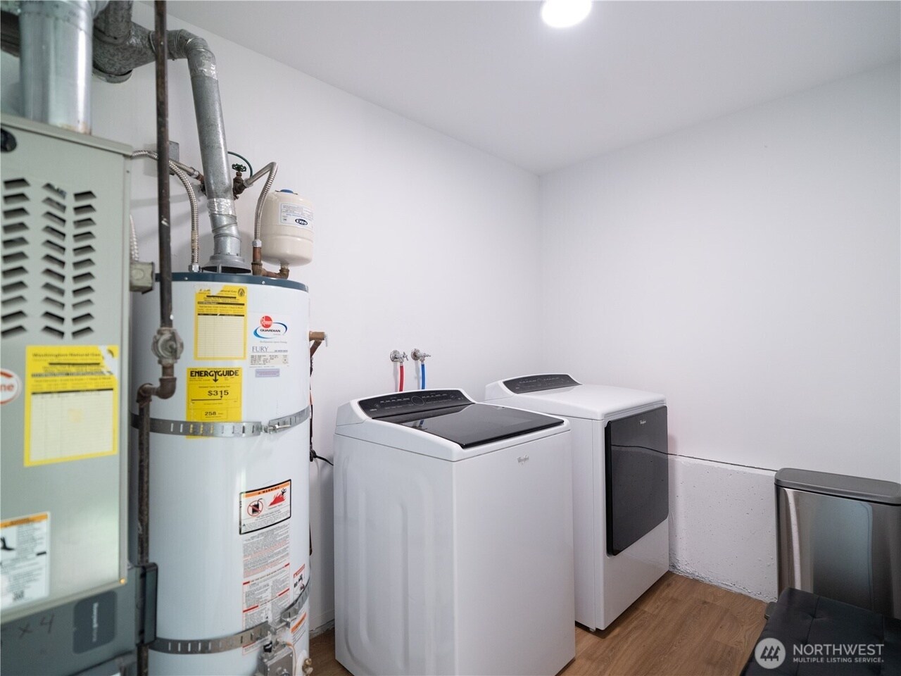 Building Photo - 23049 38th Ct W