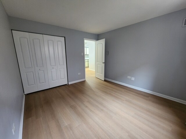 Building Photo - 6153 W 64th Pl