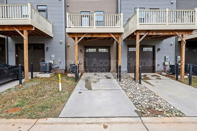 Building Photo - 2654 Jetstream Rd